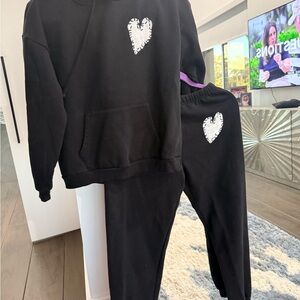 Black Heart Graphic Hoodie & Jogger Set - Women's Sweatshirt and sweatpants